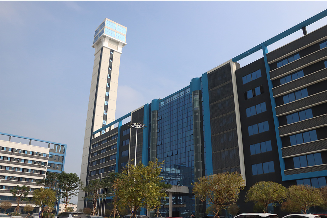 市政协原主席梁国安莅临肇庆新厂区调研工作_07.jpg